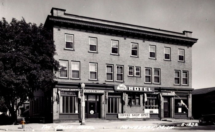 Falls Hotel (Newberry Hotel) - Old Photo (newer photo)